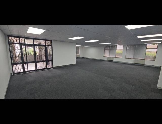 BUSINESS PROPERTY TO RENT IN VORNA VALLEY